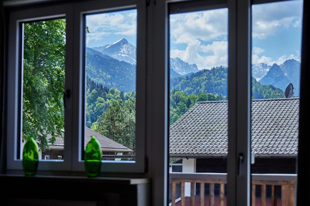 Ferienwohnung Reintal Mit Sauna Fuer 2-6 Personen 110 Qm Garmisch-Partenkirchen Bagian luar foto